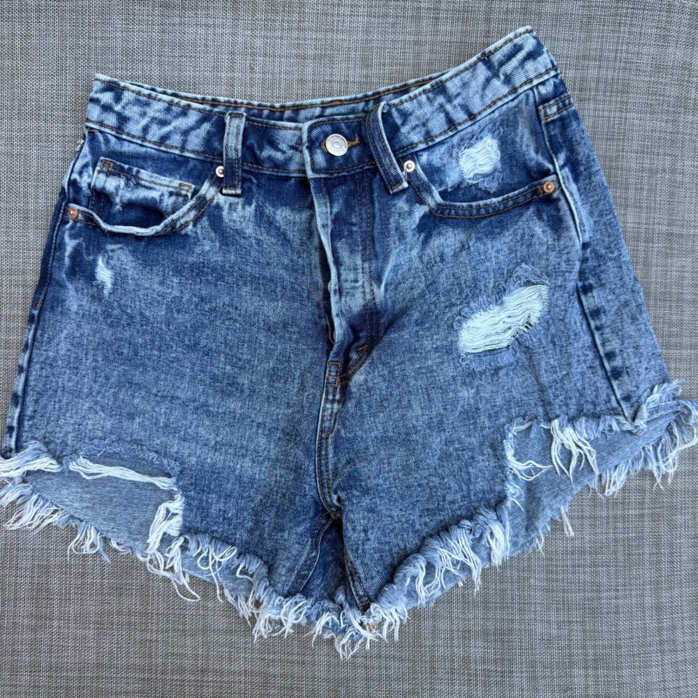 Wild Fable Highest Rise Distressed Denim Shorts Acid Wash Blue Size 4 Button Fly